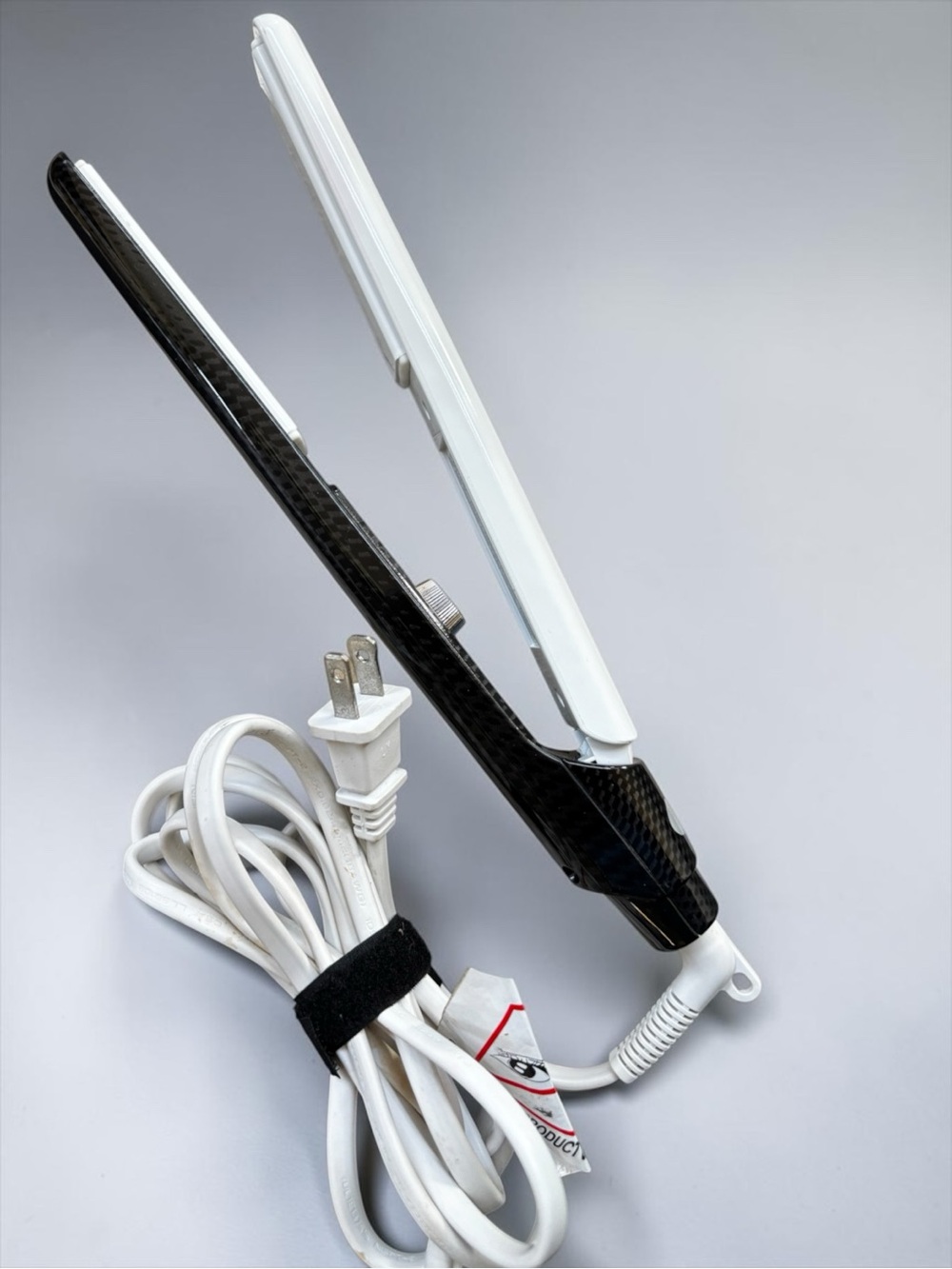 T3 Micro Model 73500 Single Pass Professional 1" Straightening & Styling Iron